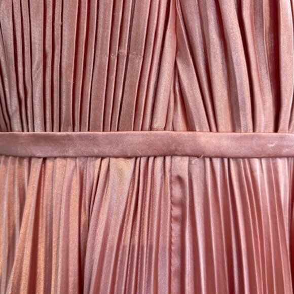 Ieena for Mac Duggal Rose Gold Plunge Neck Pleated Evening Gown – Size 0 – NWOT - Picture 10 of 12
